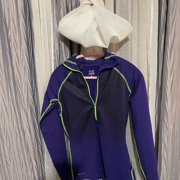 New, Nike Purple and Green Long Sleeve Athletic Top Jacket - Picture 1 of 11